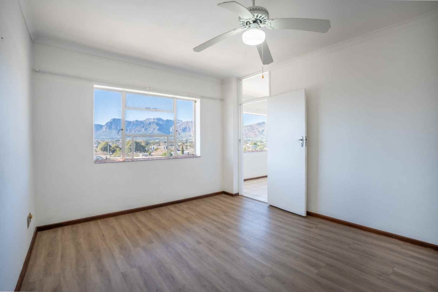 2 Bedroom Property for Sale in Buitenverwagting Western Cape